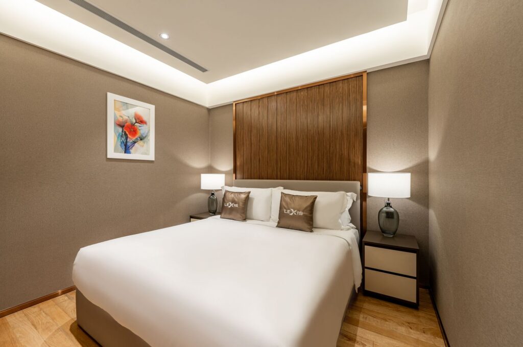 2-Bedroom-Suite-City-View-02.jpg