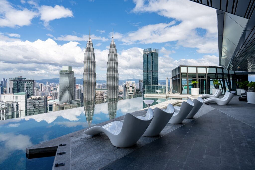 Sky-Infinity-Pool-01.jpg